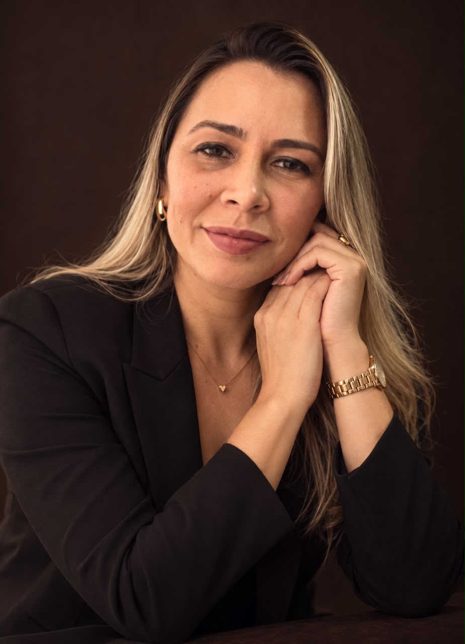 Thayse Rocha, terapeuta e especialista em desenvolvimento humano e liderança